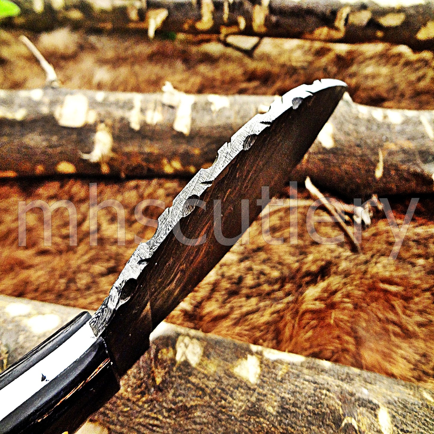 Damascus Steel Hunter Skinner Knife / Pakka Wood | mhscutlery