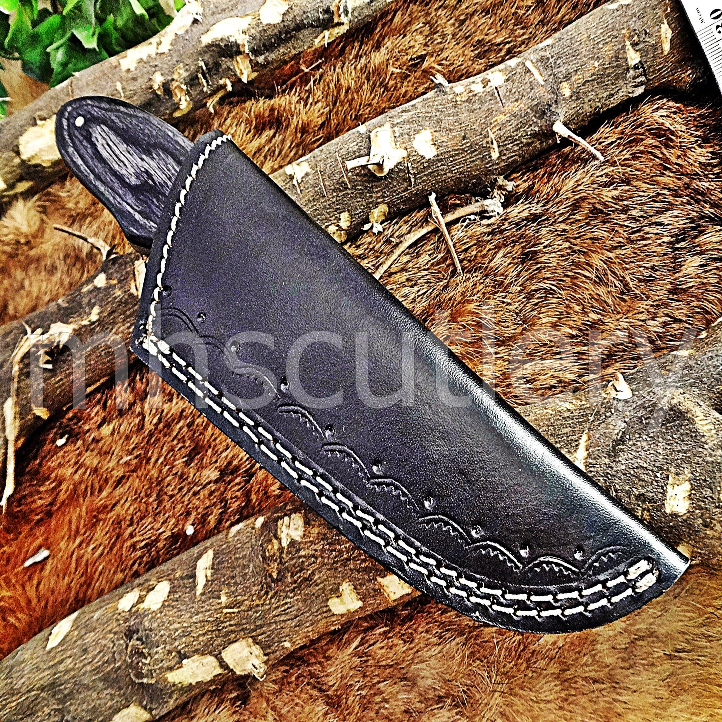 Custom Made Damascus Steel Hunter Skinning Knife | mhscutlery