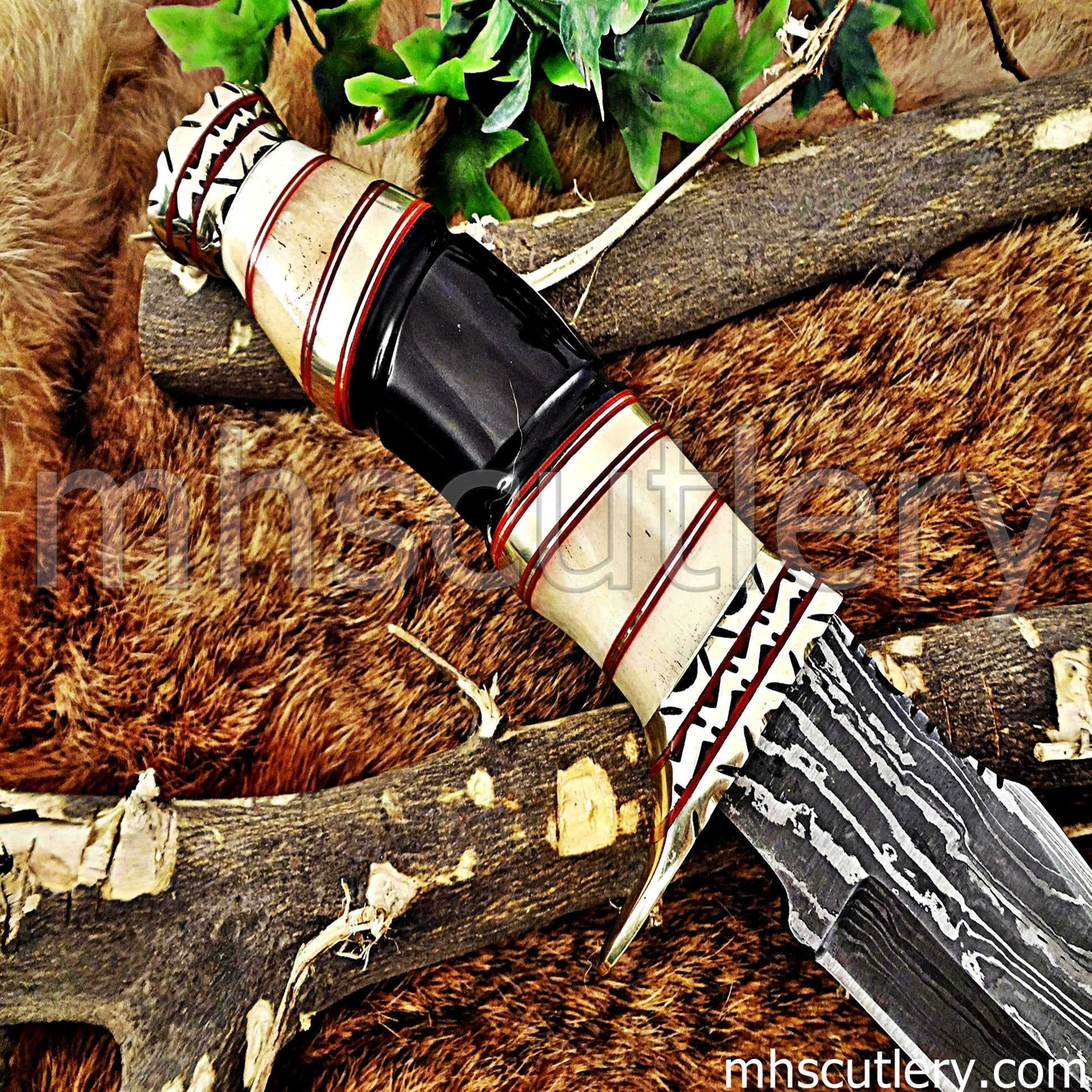 Damascus Steel Hunting Bowie Knife / Natural Handle | mhscutlery