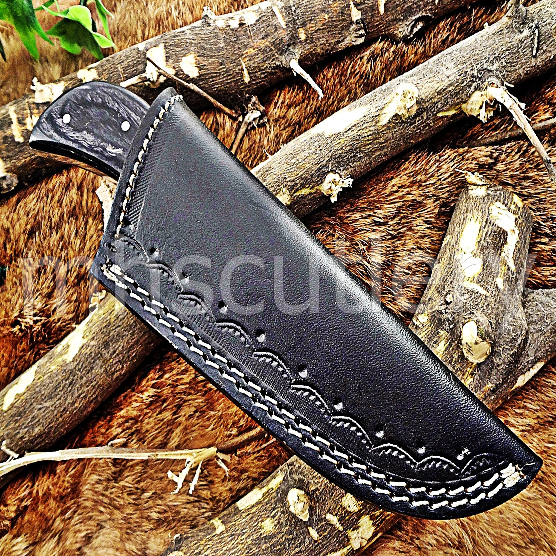 Damascus Steel Gut Hook Skinning Knife / Pakka Wood Handle | mhscutlery