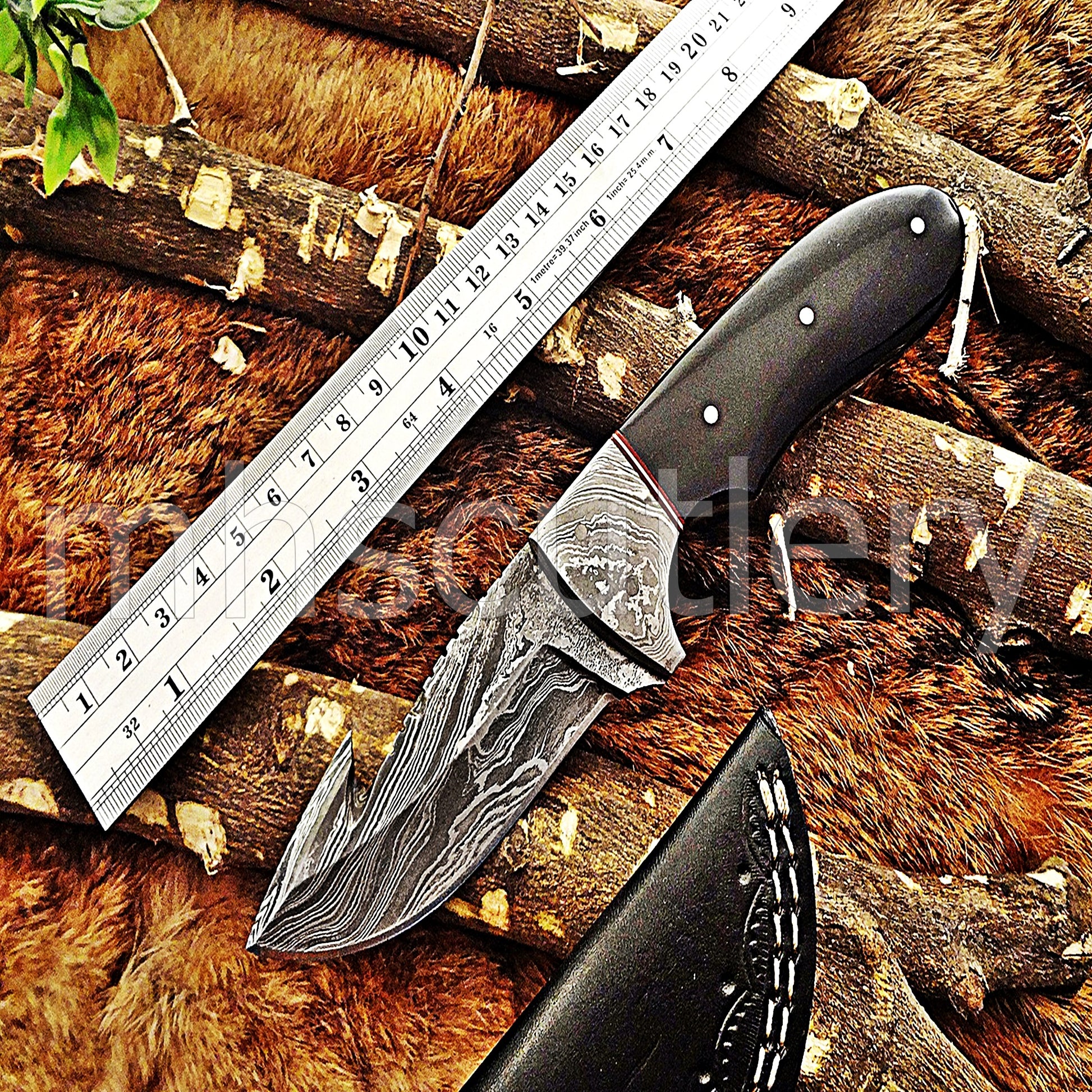 Damascus Steel Gut Hook Skinner Knife / Bull Horn Handle | mhscutlery