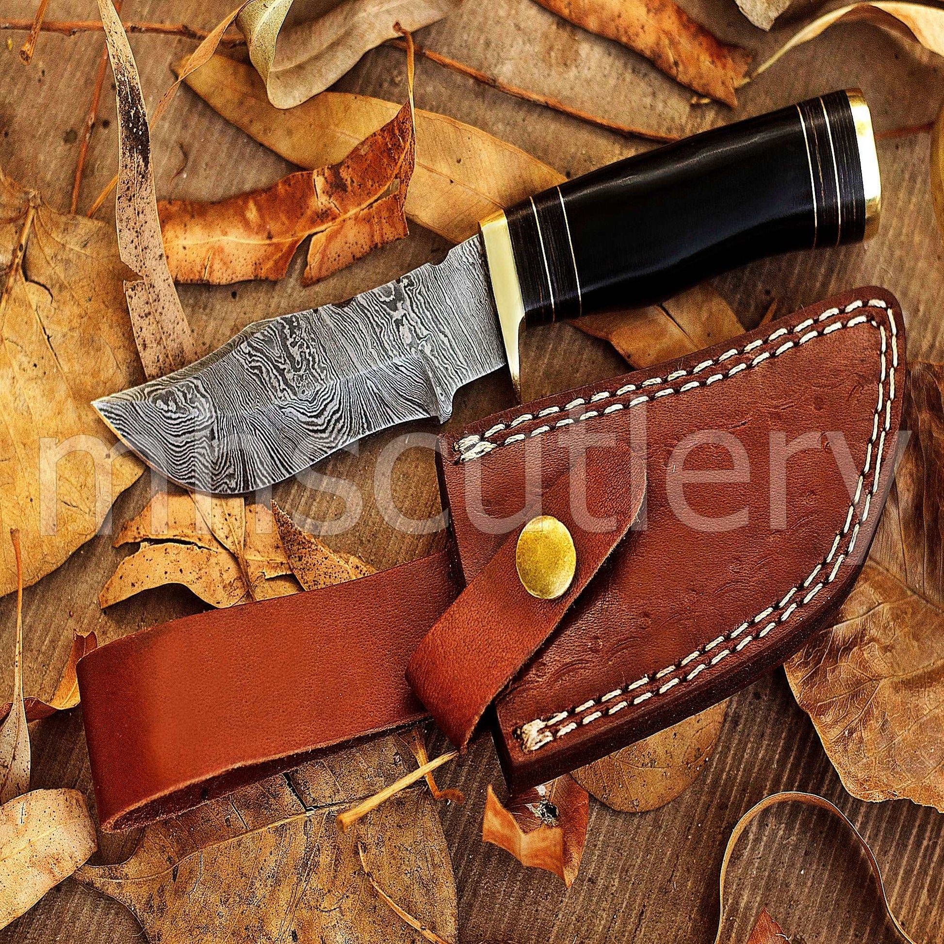 Custom Damascus Steel Hunting Skinner Round Handle Knife With Bull Horn Handle | mhscutlery