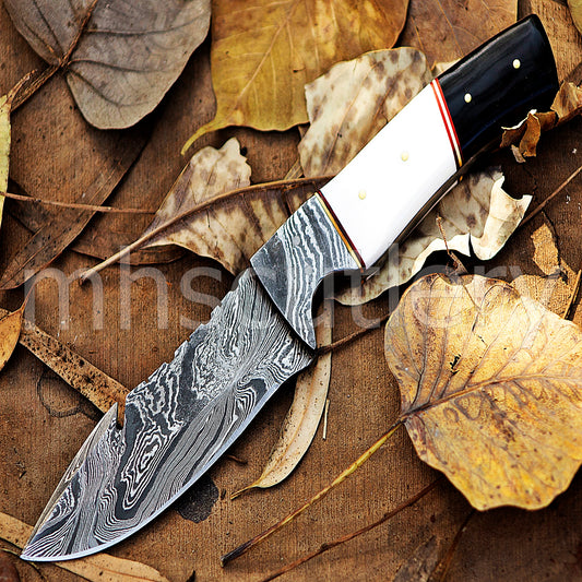 Handmade Damascus Steel Hunting Skinner Gut-Hook Knife With Bone & Bull Horn Handle | mhscutlery